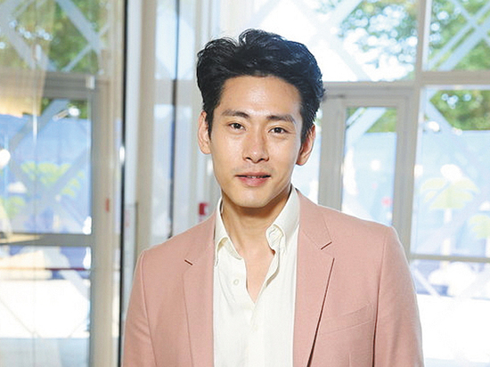 Корейский актер Тео Ю рассказал о том, чем похож на Виктора Цоя